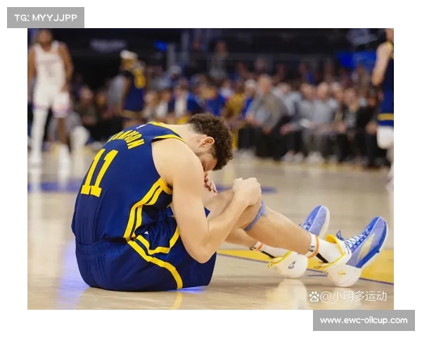 克莱重返勇士主场获致敬视频，全场起立鼓掌